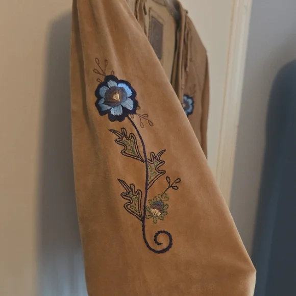 Double D Ranch Beige Leather Jacket with Blue Floral Details - Picture 4 of 16